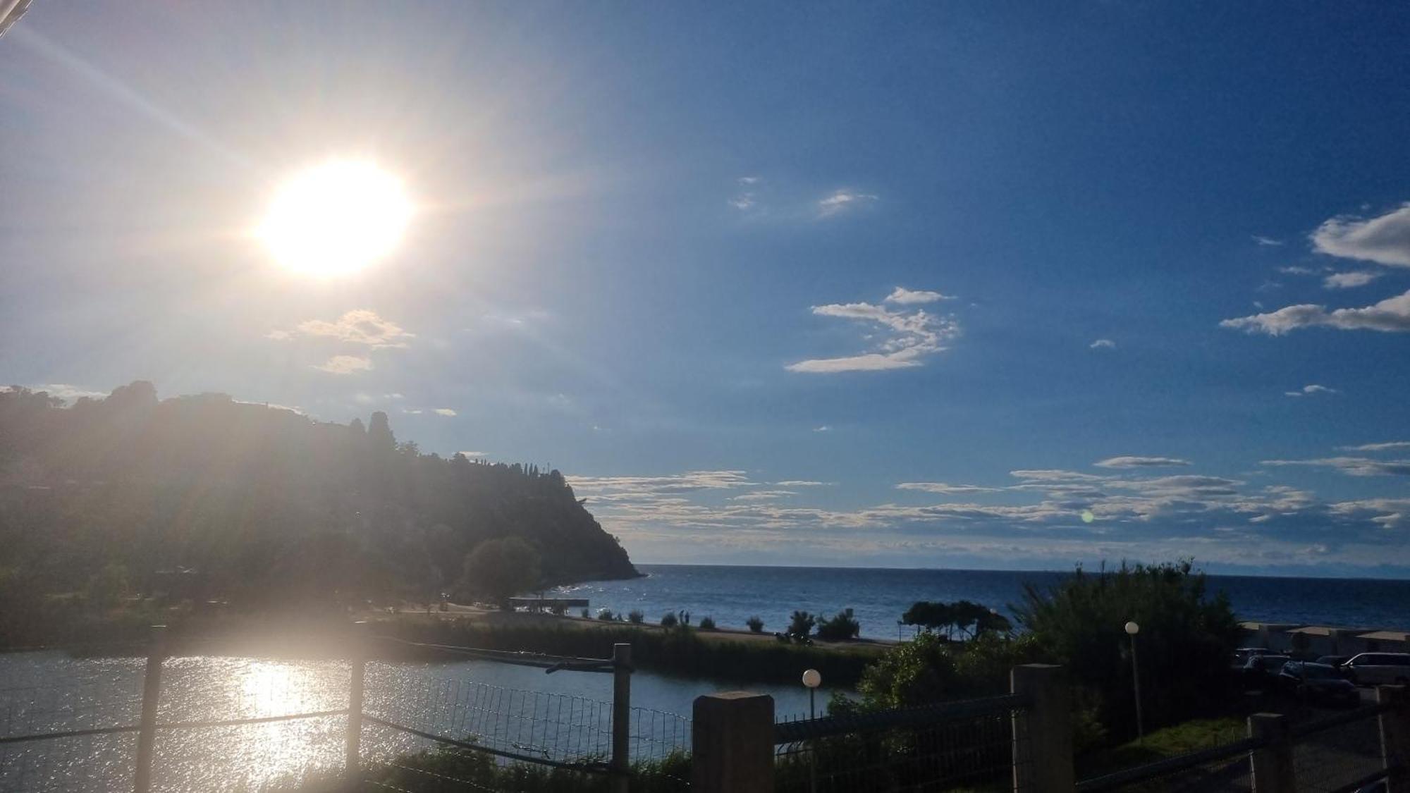Apartament House - Private Oasis - Beachfront With A Sea View Terrace Piran